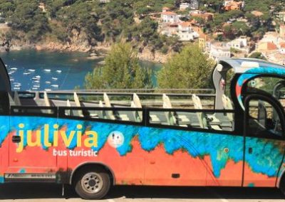 Julivia Bus